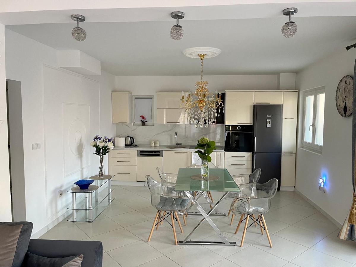 Apartmani Cirovic Luxury Herceg Novi Eksteriør bilde