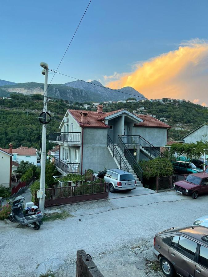 Apartmani Cirovic Luxury Herceg Novi Eksteriør bilde